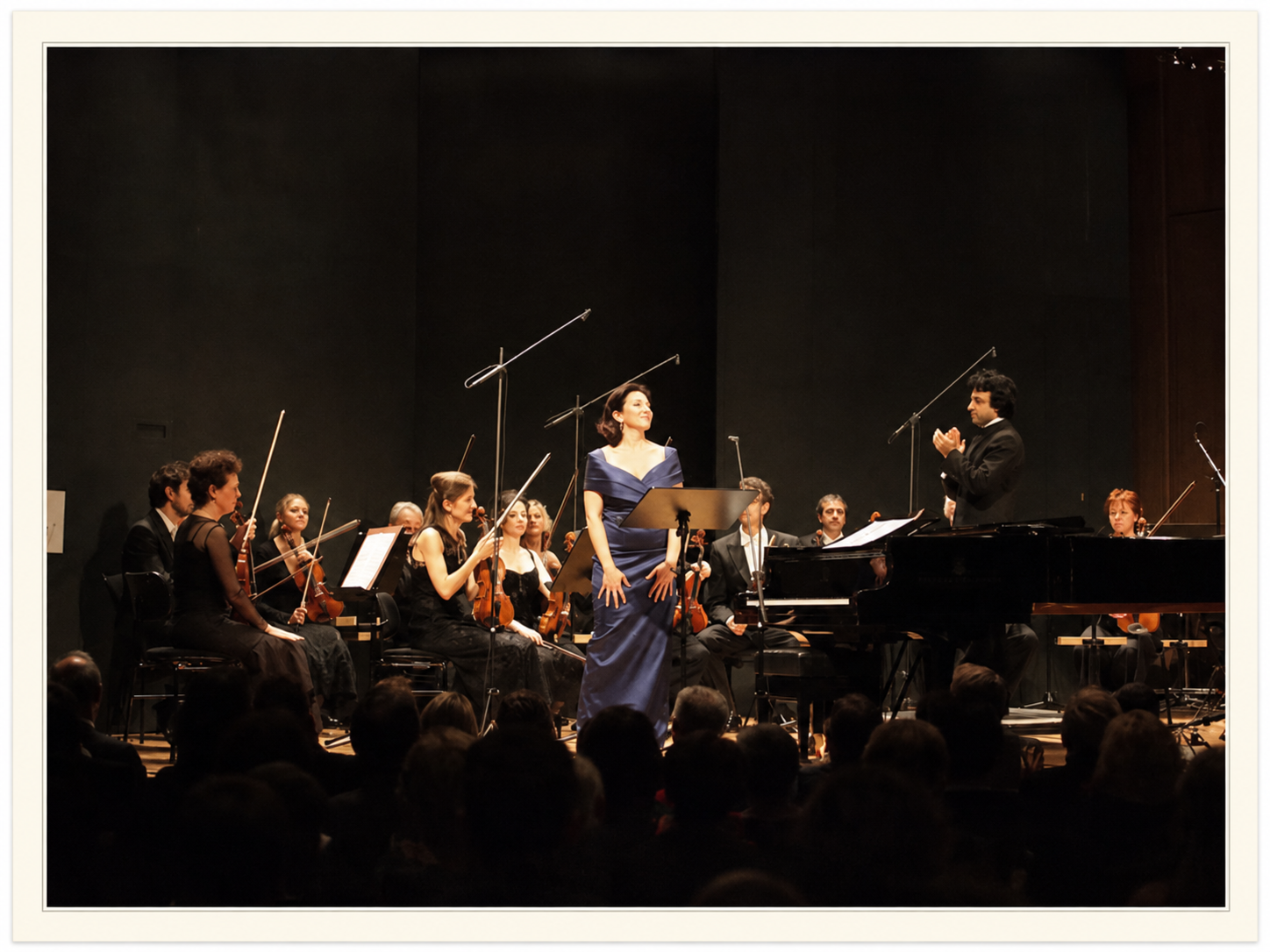 Konzert der Armenischen Kulturtage mit Karine Babadjanyan und Kammerorchester