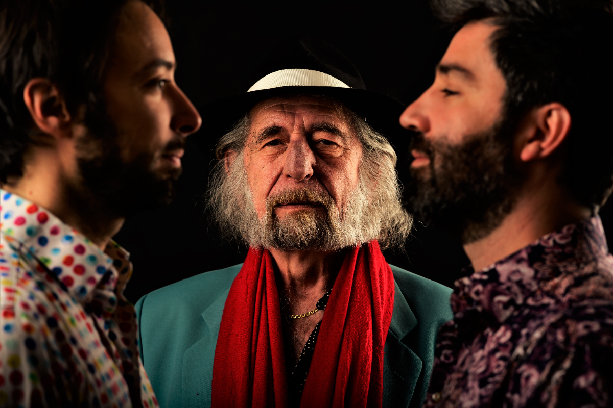 Dan Gharibian Trio. Photo Johan Desma